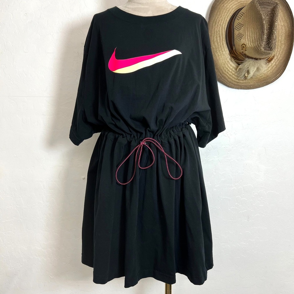Nike Sportswear Icon Clash T-Shirt Dress 3X Drawstring Waist Black Pink Swoosh